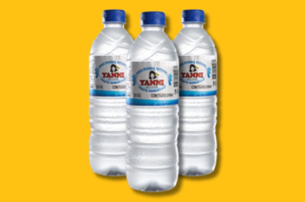 Garrafinha de Água Yanni